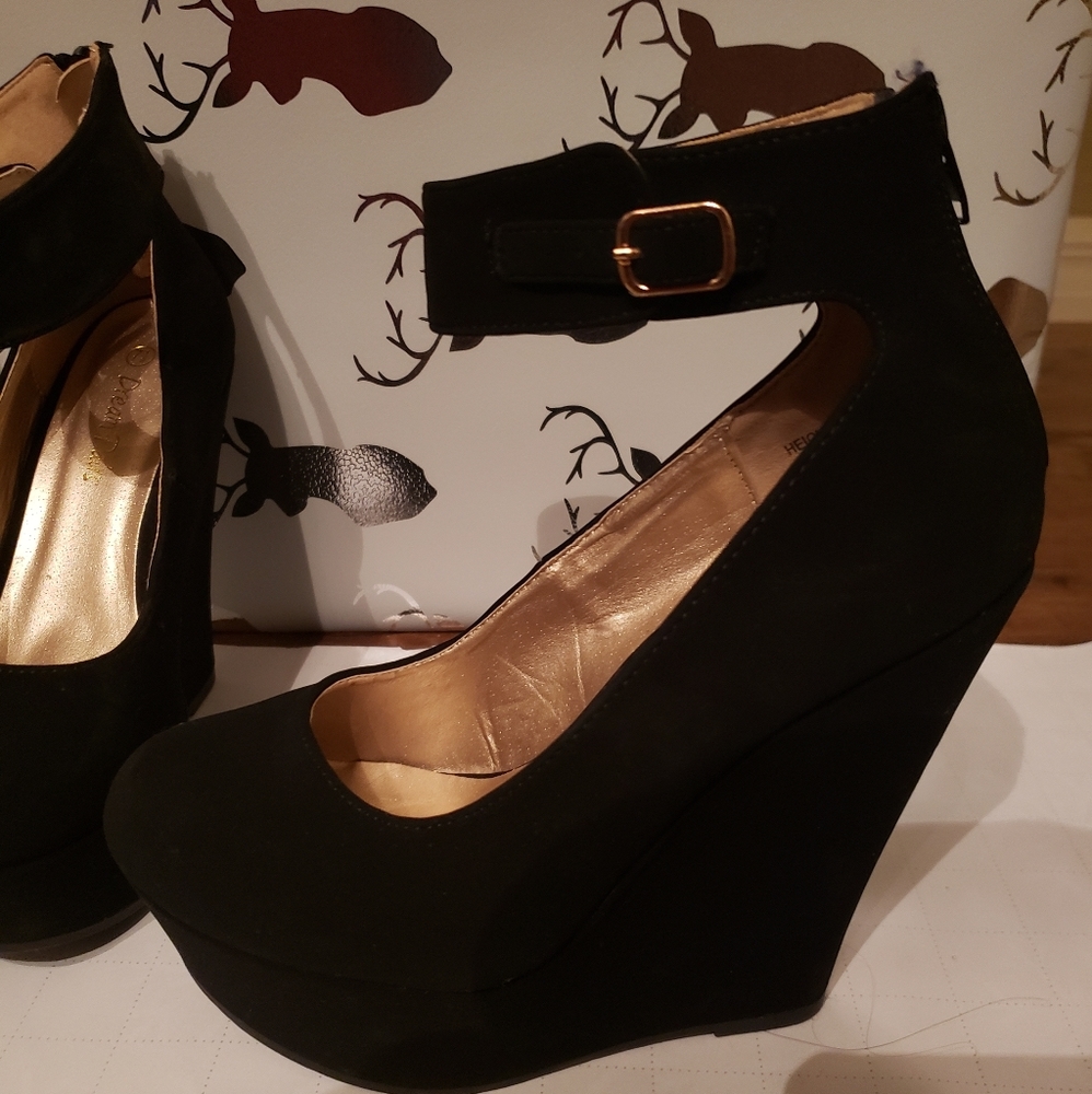 Dream Paris wedges